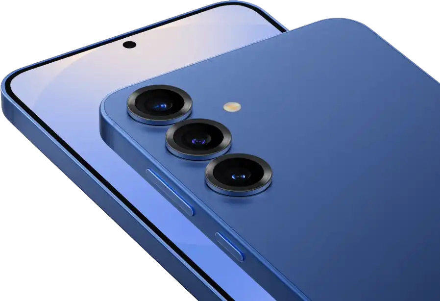 Két kézben tartott Galaxy S25 és Galaxy S25+ okostelefon, egymás mellett.