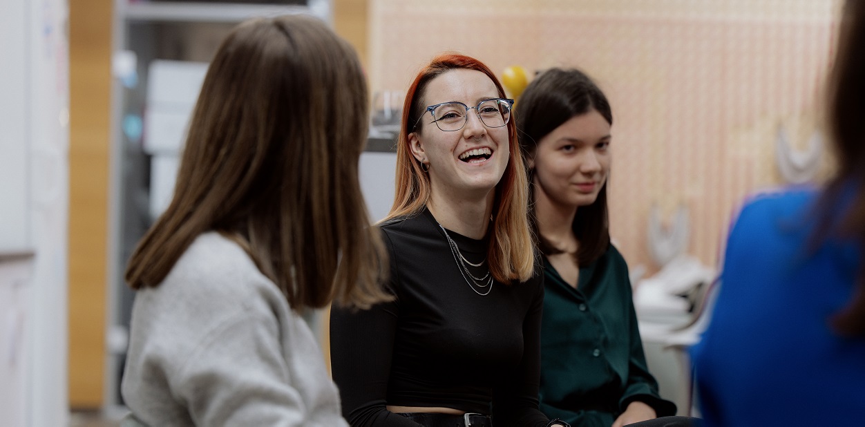 Érdeklődési körök konkrét pozíció helyett illusztráció
