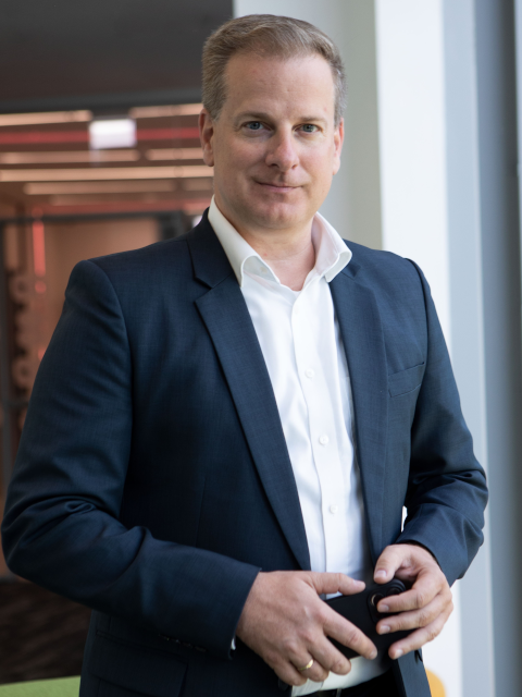 Pereszlényi Zoltán Pereszlényi Zoltán