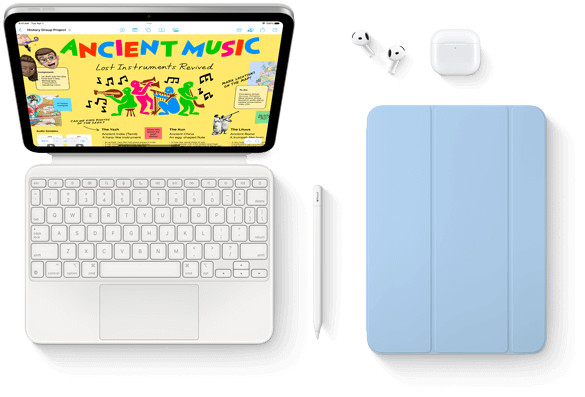 Egy       iPad, amely Magic Keyboard Folióhoz, Apple Pencilhez, AirPodshoz és Smart Folióhoz van csatlakoztatva