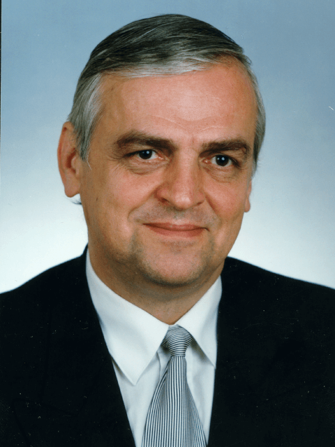 Dr. László Pap Dr. László Pap