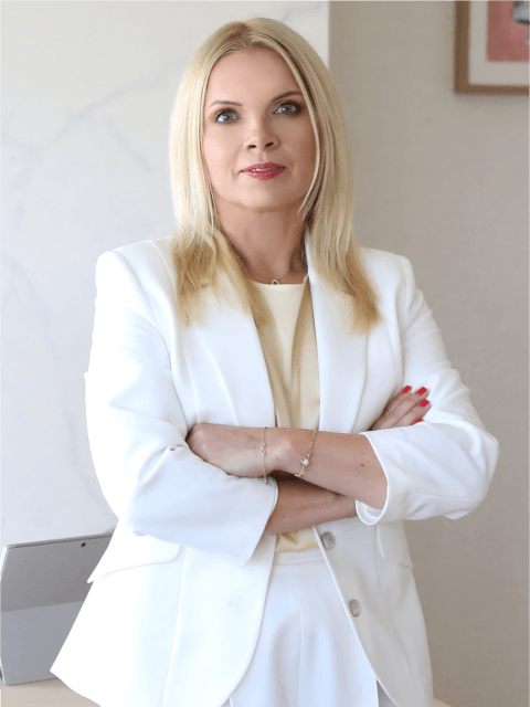 Zsuzsanna Friedl Zsuzsanna Friedl